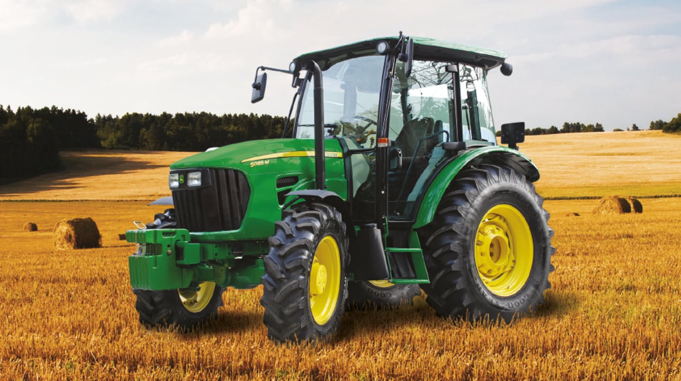 Traktorler John Deere Tr